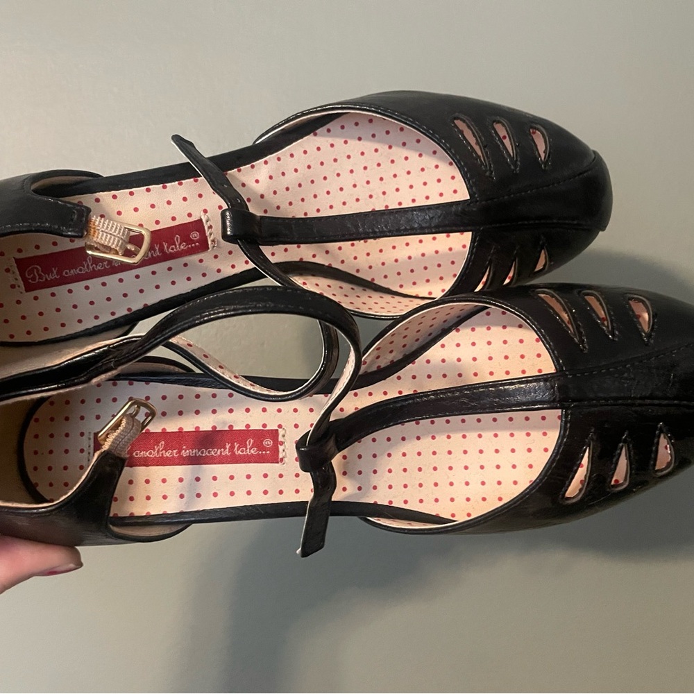 B.A.I.T. Heels black vegan leather t-strap new size 10